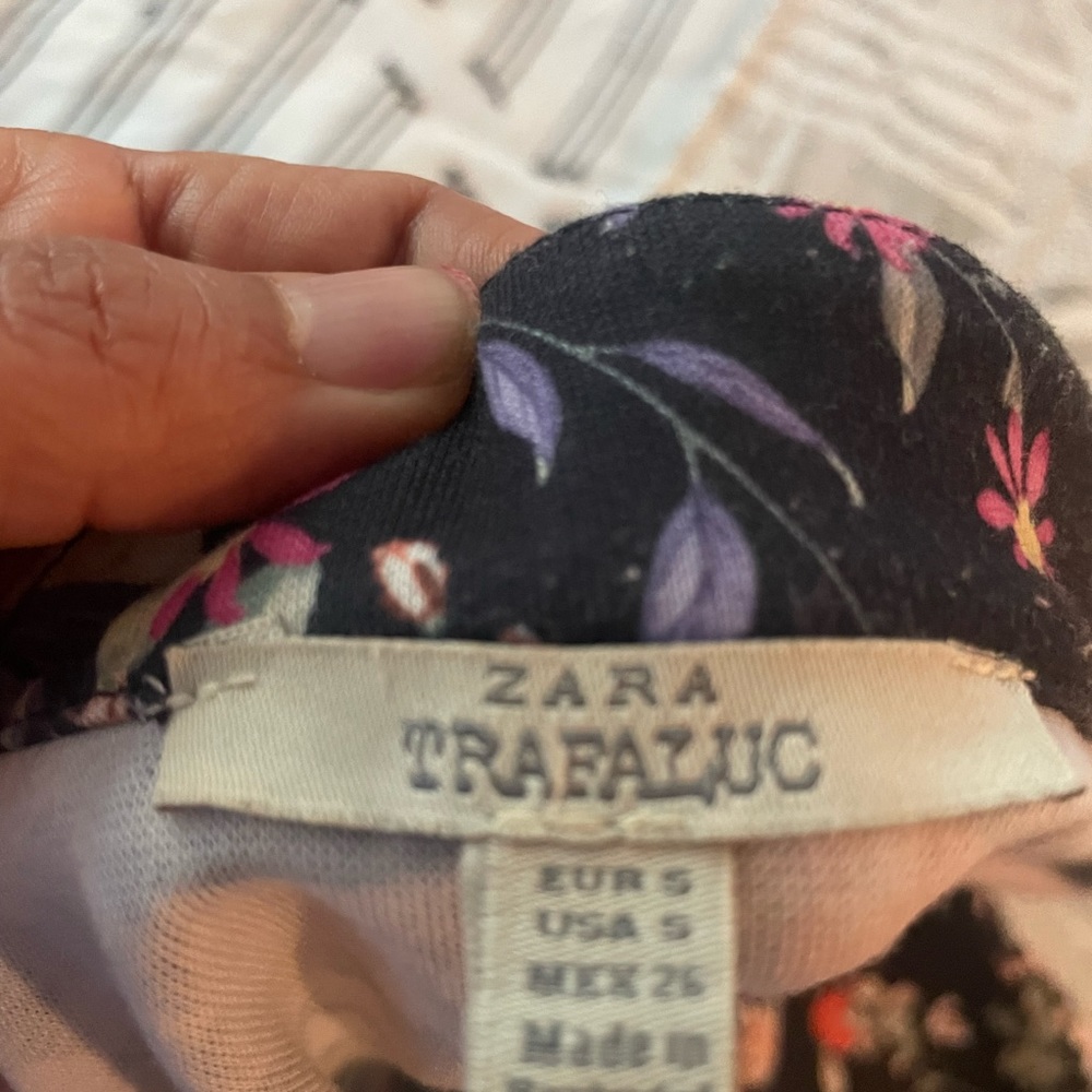 Zara midi skirt size s